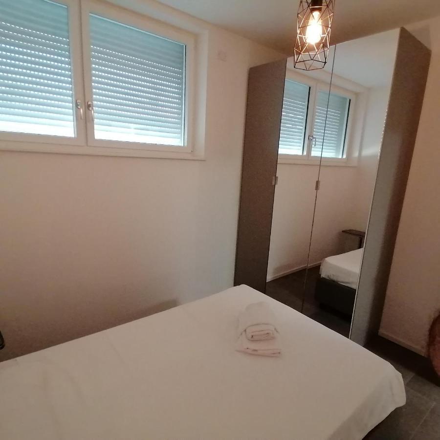 Suite Laura - Torri Del Benaco Ngoại thất bức ảnh