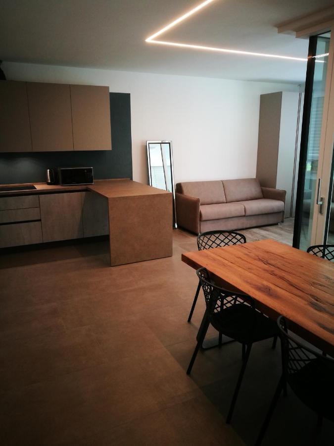 Suite Laura - Torri Del Benaco Ngoại thất bức ảnh