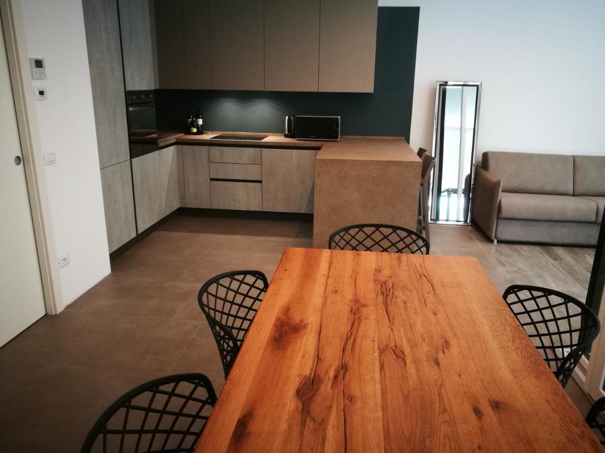 Suite Laura - Torri Del Benaco Ngoại thất bức ảnh